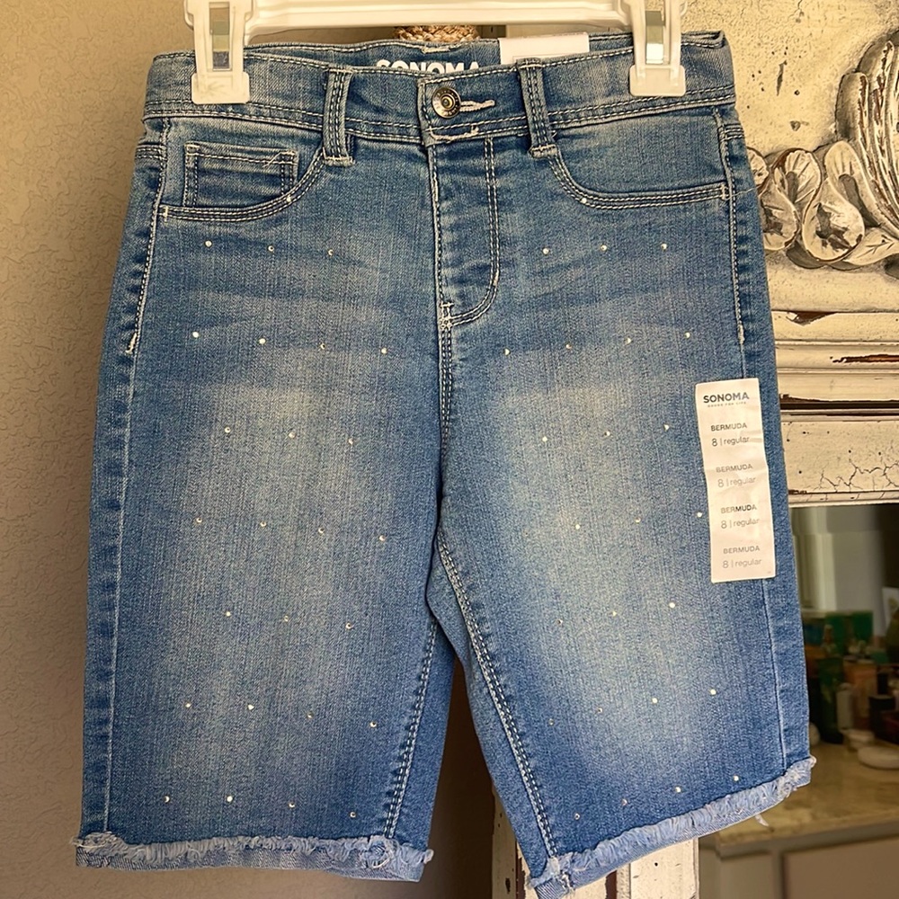 Girls Bermuda shirts size 8